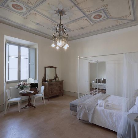 B&B Palazzo Mattei Novafeltria Екстер'єр фото