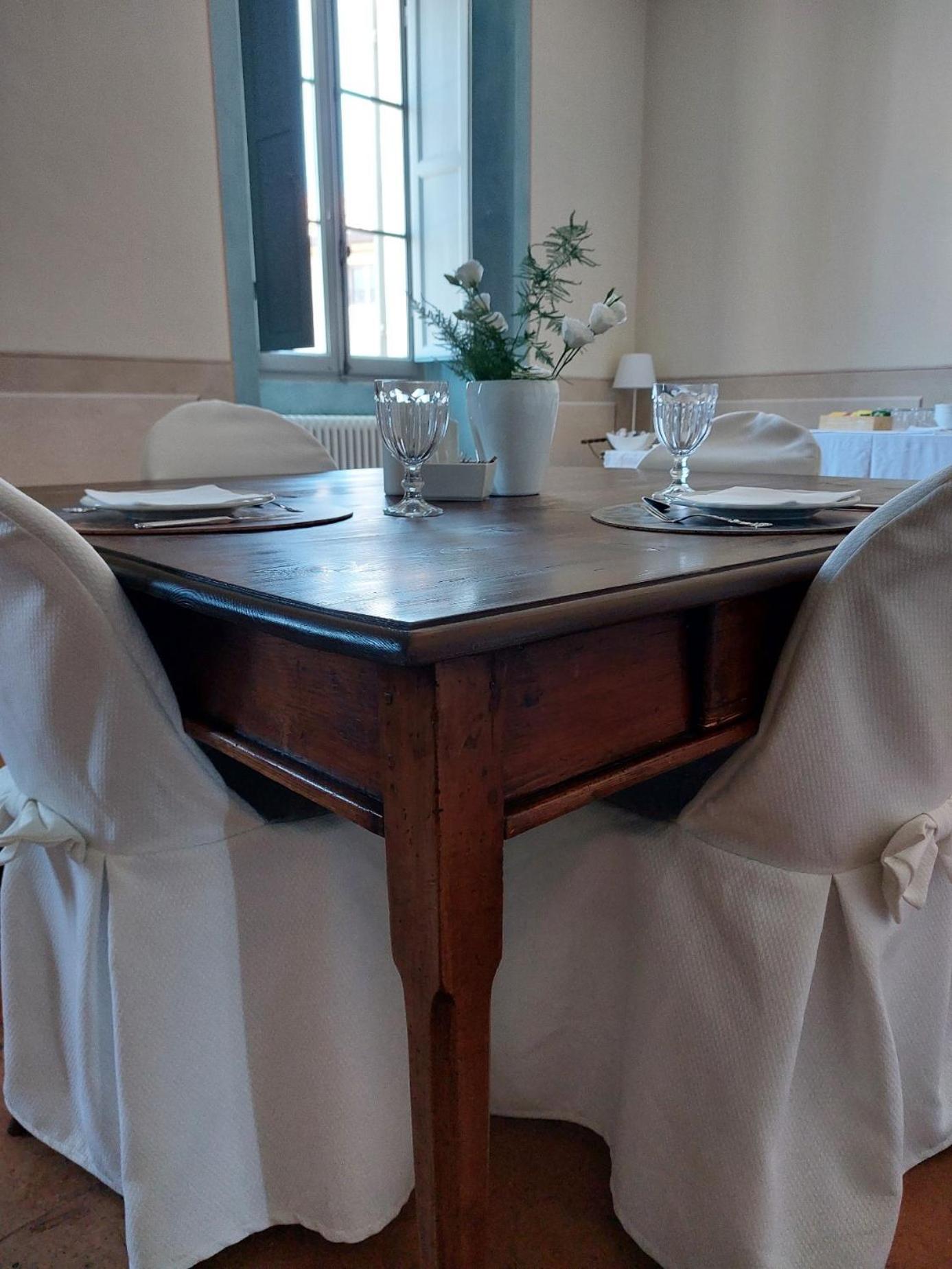 B&B Palazzo Mattei Novafeltria Екстер'єр фото